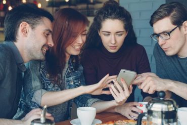 Réseaux sociaux détruisent les relations : chiffres alarmants